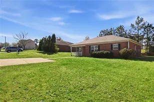 504 Dove Way, Social Circle, GA 30025 - Photo 3