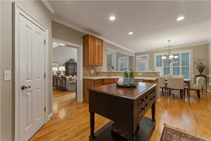 3212 Windsor Lake Dr NE, Atlanta, GA 30319 - Photo 17