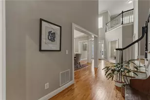 3212 Windsor Lake Dr NE, Atlanta, GA 30319 - Photo 5