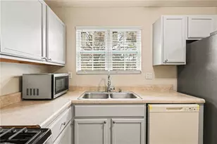 1914 Taffeta Trail, Lithonia, GA 30058 - Photo 15