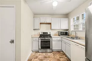 1914 Taffeta Trail, Lithonia, GA 30058 - Photo 19