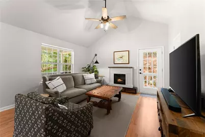 3663 Garden Boulevard, Gainesville, GA 30506 - Photo 7