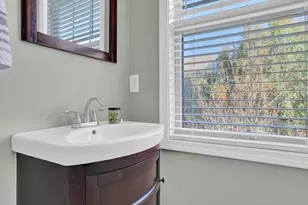 1960 Sterling Oaks Cir NE, Atlanta, GA 30319 - Photo 23