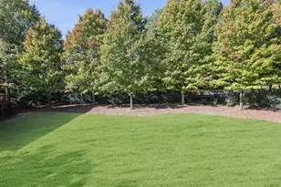 1960 Sterling Oaks Cir NE, Atlanta, GA 30319 - Photo 27