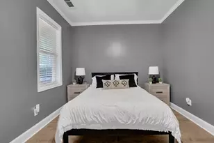 1960 Sterling Oaks Cir NE, Atlanta, GA 30319 - Photo 3