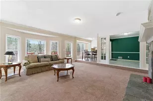 8049 Autumn Woods Dr, Jonesboro, GA 30236 - Photo 9