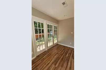 302 Old Ivy Road NE, Atlanta, GA 30342 - Photo 19