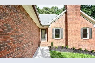 1055 Windridge Drive, Loganville, GA 30052 - Photo 5