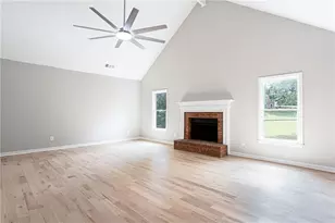 1055 Windridge Dr, Loganville, GA 30052 - Photo 9