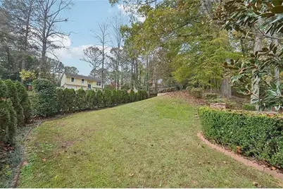 1015 Terramont Drive, Roswell, GA 30076 - Photo 5