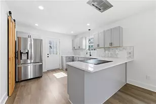 2228 Carey Dr SE, Atlanta, GA 30315 - Photo 11