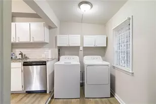 154 Lawton St SW, Atlanta, GA 30314 - Photo 11