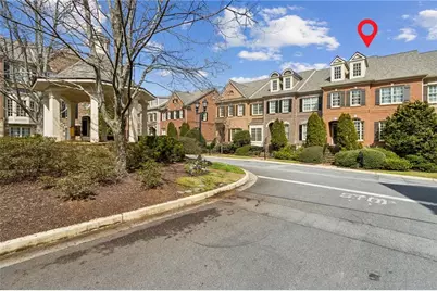 592 Parkside Village Way NW, Marietta, GA 30060 - Photo 3