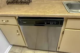 475 Mount Vernon Hwy NE, Atlanta, GA 30328 - Photo 17