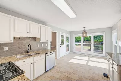 2114 Glenellen Drive NW, Kennesaw, GA 30152 - Photo 11