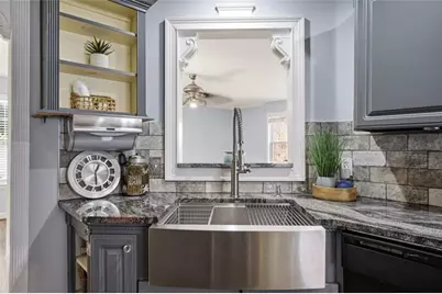 780 Walnut Creek Drive NW, Lilburn, GA 30047 - Photo 19