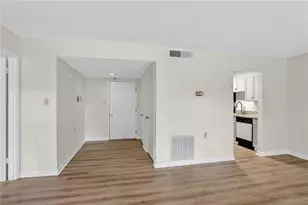 475 Mount Vernon Hwy NE, Sandy Springs, GA 30328 - Photo 7