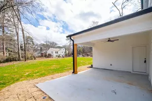 165 Strickland St, Fairburn, GA 30213 - Photo 9