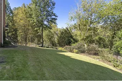 390 Ivy Knoll NE, Atlanta, GA 30342 - Photo 81