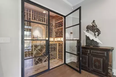 390 Ivy Knoll NE, Atlanta, GA 30342 - Photo 57