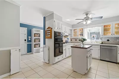 205 Berwick Drive NE, Atlanta, GA 30328 - Photo 9