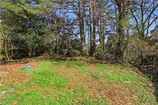 917 Lake Watch Dr, Stone Mountain, GA 30088 - Photo 29