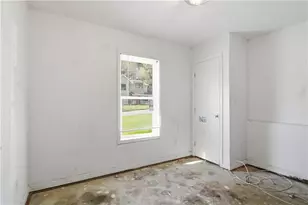 917 Lake Watch Dr, Stone Mountain, GA 30088 - Photo 23