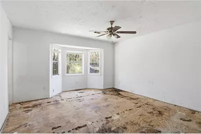 917 Lake Watch Drive, Stone Mountain, GA 30088 - Photo 17