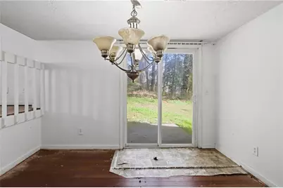 917 Lake Watch Drive, Stone Mountain, GA 30088 - Photo 9