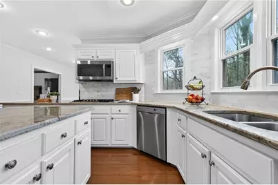 5653 Creekside Drive, Peachtree Corners, GA 30092 - Photo 9