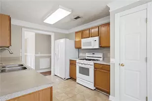 3385 Bridgeshaw Dr, Cumming, GA 30028 - Photo 13