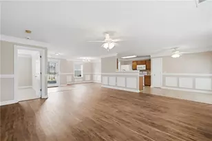 3385 Bridgeshaw Dr, Cumming, GA 30028 - Photo 9