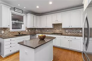 645 Summerwind Wy, Suwanee, GA 30024 - Photo 17