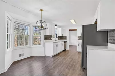 9200 Brave Court, Jonesboro, GA 30236 - Photo 9