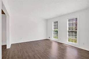 9200 Brave Ct, Jonesboro, GA 30236 - Photo 5