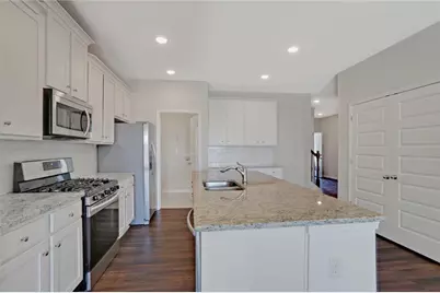 3914 Prospect Point Drive, Oakwood, GA 30566 - Photo 7