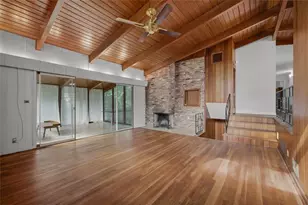 3906 Land O Lakes Dr NE, Atlanta, GA 30342 - Photo 13