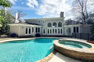 860 Carlton Ridge NE, Atlanta, GA 30342 - Photo 3