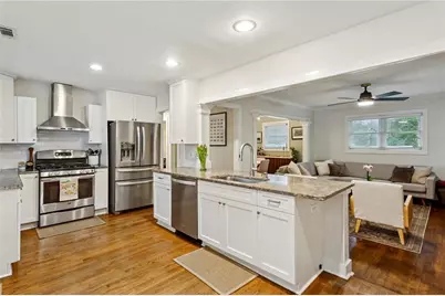 1139 Palafox Drive NE, Atlanta, GA 30324 - Photo 9