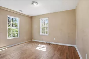 1100 Edgefield Dr SW, Atlanta, GA 30310 - Photo 9