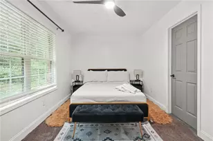 545 Elmwood Rd NW, Atlanta, GA 30318 - Photo 9