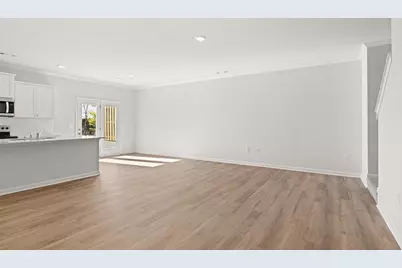 6673 Parsons Street, Flowery Branch, GA 30542 - Photo 9