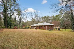 1790 McLain Ln, Decatur, GA 30035 - Photo 5