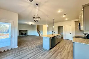 6454 Plantation Station Dr, Lula, GA 30554 - Photo 5