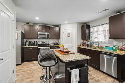 424 Toronto Circle, Hampton, GA 30228 - Photo 3