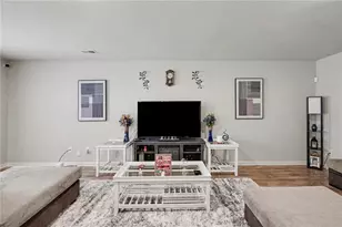 424 Toronto Cir, Hampton, GA 30228 - Photo 7