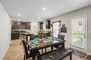 424 Toronto Cir, Hampton, GA 30228 - Photo 13