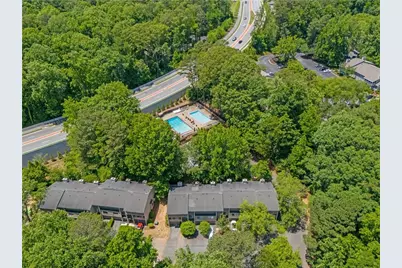 2877 Torreya Way SE #5, Marietta, GA 30067 - Photo 3