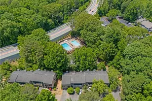 2877 Torreya Way SE, Marietta, GA 30067 - Photo 3