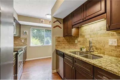 2877 Torreya Way SE #5, Marietta, GA 30067 - Photo 7